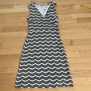 Ann Taylor lift 4 Petite dress